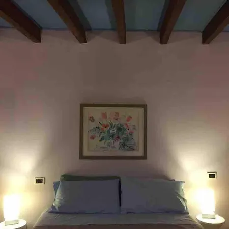 Old Town, 2 Bedrooms, 1 Living Room, Mezzanine With Bed Apartment